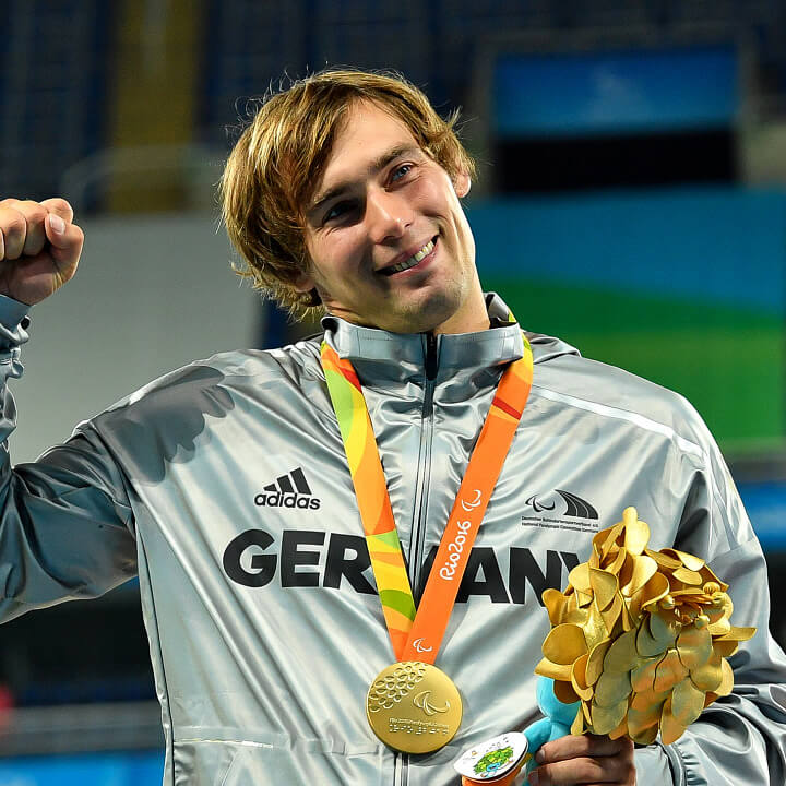 MARACANA, OLYMPISCHES STADION, BRASILIEN - SEPTEMBER 16

Vorletzter Tag in der Leichtathletik. Heute sind aktiv:

- Sebastian Dietz (F36) vom BSG Bad Oeynhausen e.V./Nordrhein-Westfalen im Kugelstoß; Reinhold Bötzel (T47) startet im Hochsprung-Finale, Thomas Ulbricht (T12) hat seinen 200m Vorlauf.  Marc Schuh (T54) bestreitet seinen 100m Vorlauf.
Credit: Ralf Kuckuck